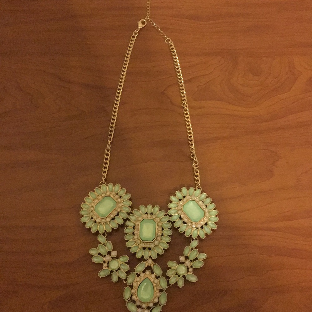 Light green necklace